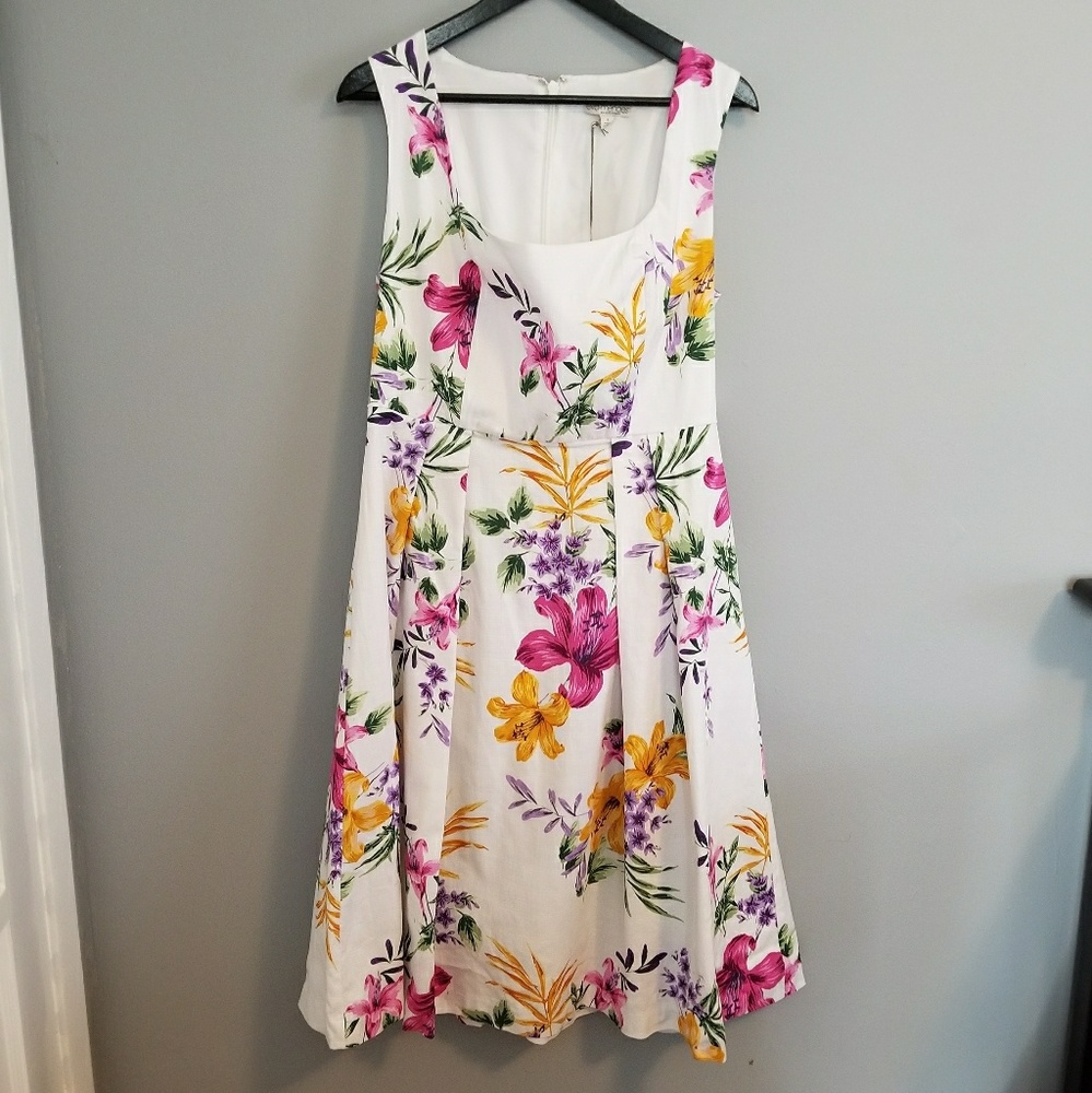 Eva Mendes NY&C Catarina Floral Dress